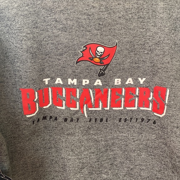 New with tags!!! NFL Tampa Bay Buccaneers Hoodie Jacket XL - Picture 5 of 9